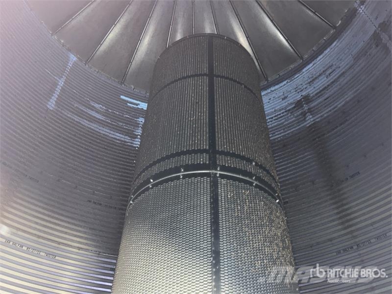 Twister +/- 4000 bu 5 Ring Hopper Grain Bin Crop processing and storage units/machines - Others