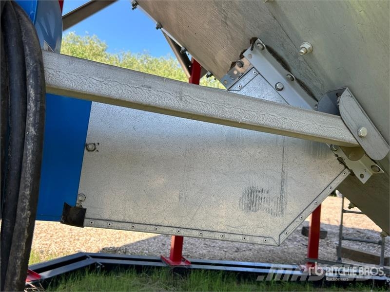 Twister +/- 4000 bu 5 Ring Hopper Grain Bin Crop processing and storage units/machines - Others