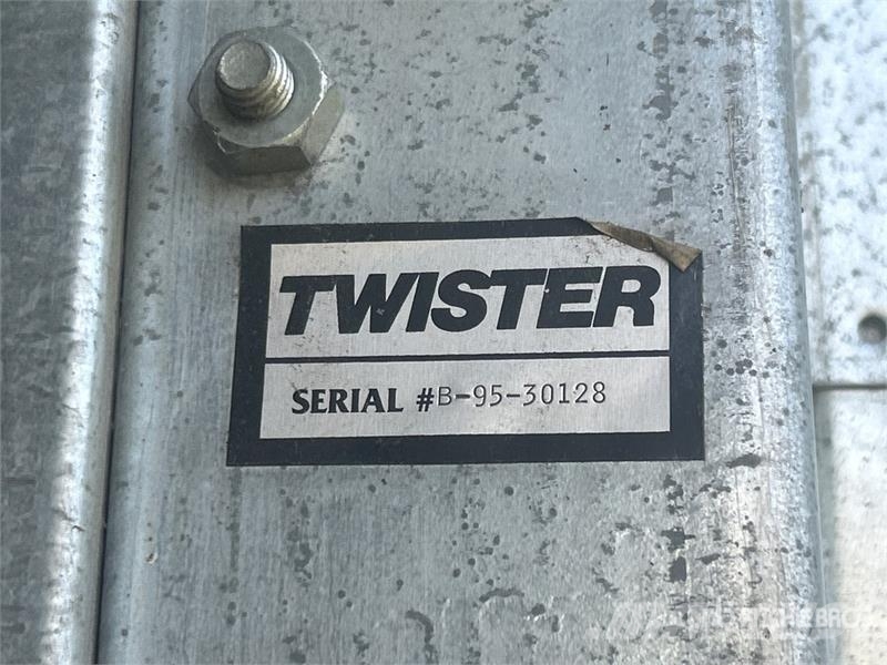 Twister +/- 4400 bu 5 Ring Grain Bin Ekin işleme ve depolama üniteleri/makineleri - Digerleri