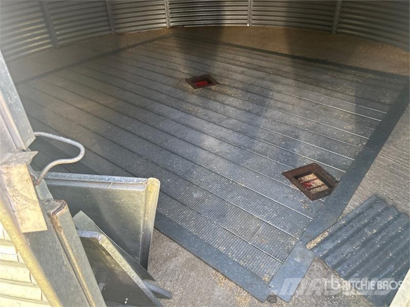 Twister +/- 4600 bu 7 Ring Grain Bin Stockage, conditionnement - Autres