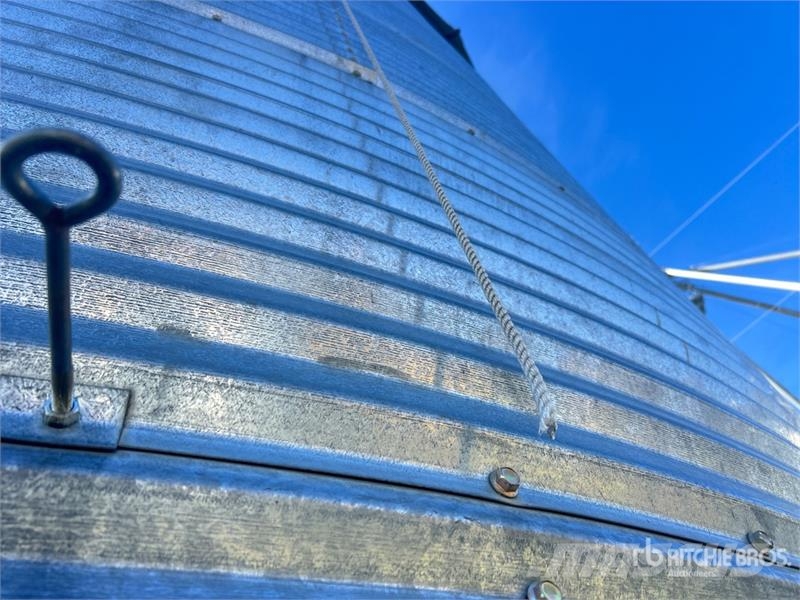 Twister +/- 4600 bu 7 Ring Grain Bin Stockage, conditionnement - Autres