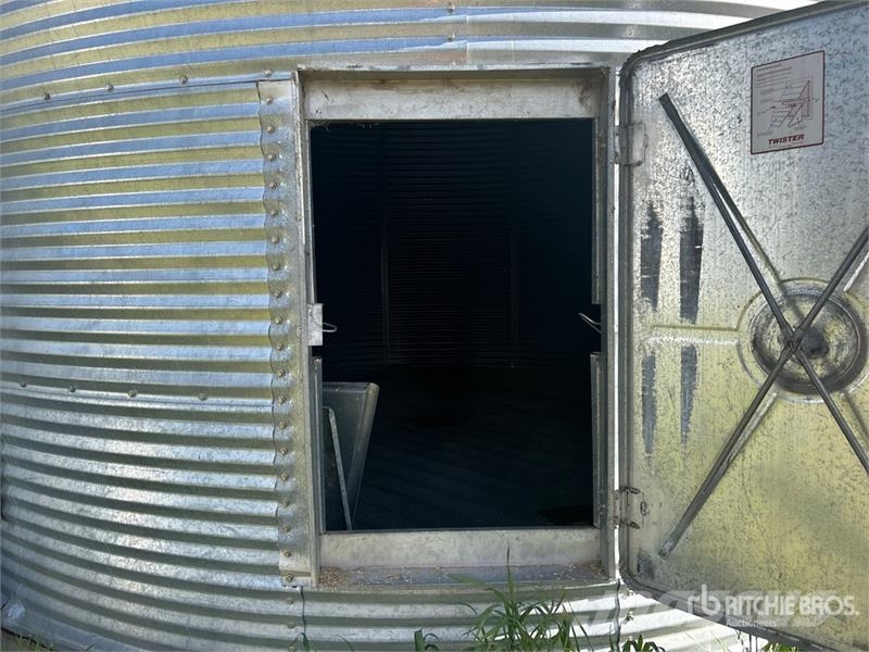 Twister +/- 4600 bu 7 Ring Grain Bin Stockage, conditionnement - Autres