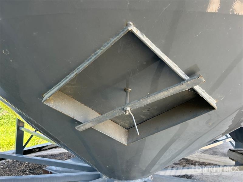 Twister HB22TC5 A86 +/- 6600 bu 5 Ring Hopper Grai 作物プロセスッサーと収納ユニット/機械 - その他