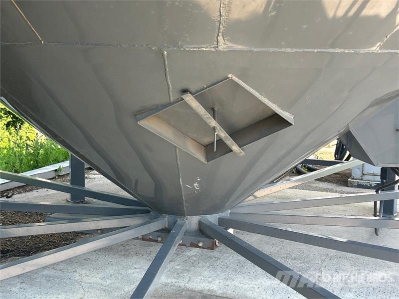Twister HB22TC5 G86 +/- 6600 bu 5 Ring Hopper Grai 作物プロセスッサーと収納ユニット/機械 - その他