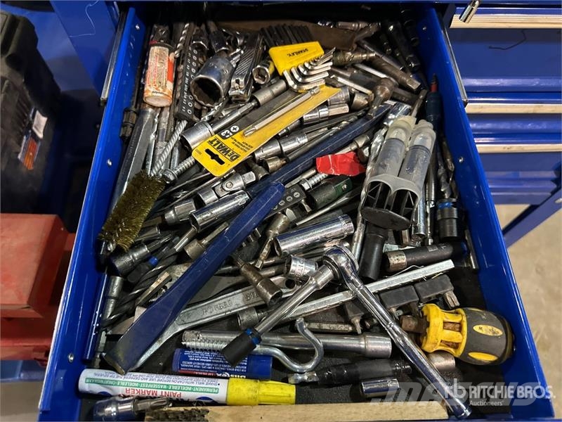  U.S. General 5 Drawer Tool Box معدات البناء - غير ذلك