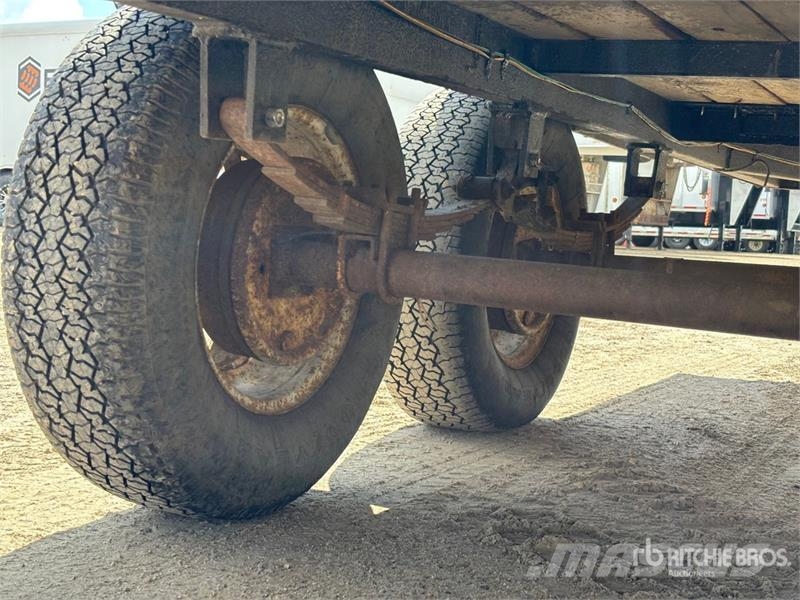Ubuilt 12 ft T/A Utility Trailer مقطورات أخرى