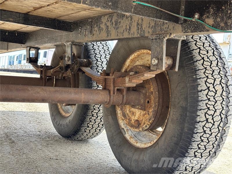 Ubuilt 12 ft T/A Utility Trailer مقطورات أخرى