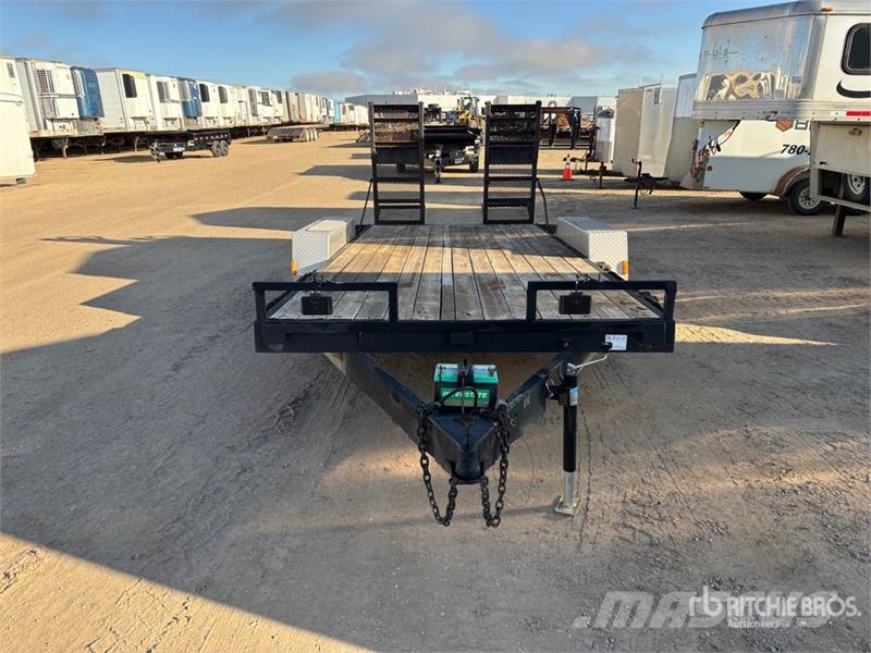 Ubuilt 16 ft T/A Equipment Trailer Auto pārvadāšanas treileri