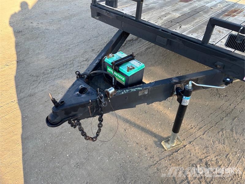 Ubuilt 16 ft T/A Equipment Trailer Auto pārvadāšanas treileri