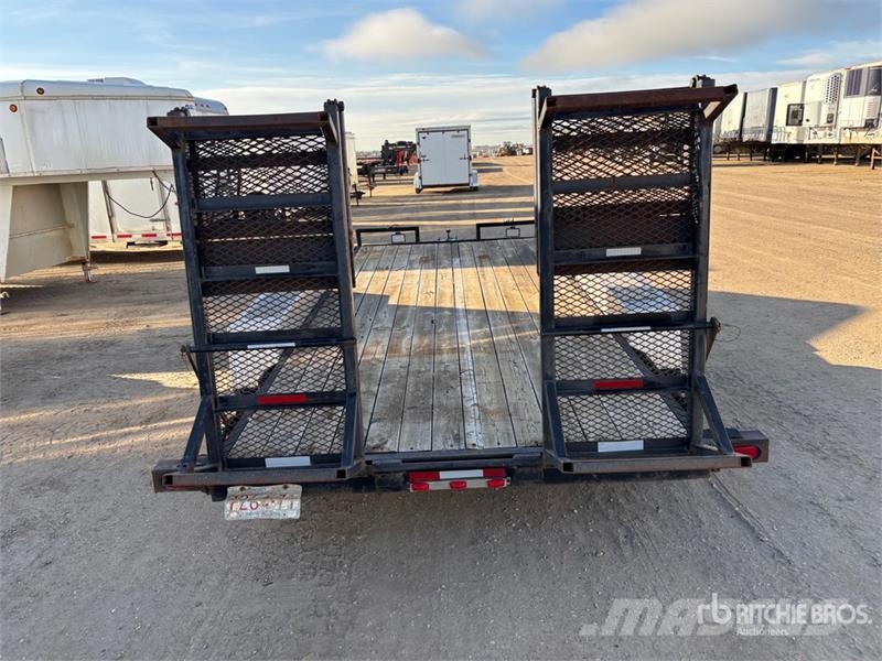 Ubuilt 16 ft T/A Equipment Trailer Auto pārvadāšanas treileri