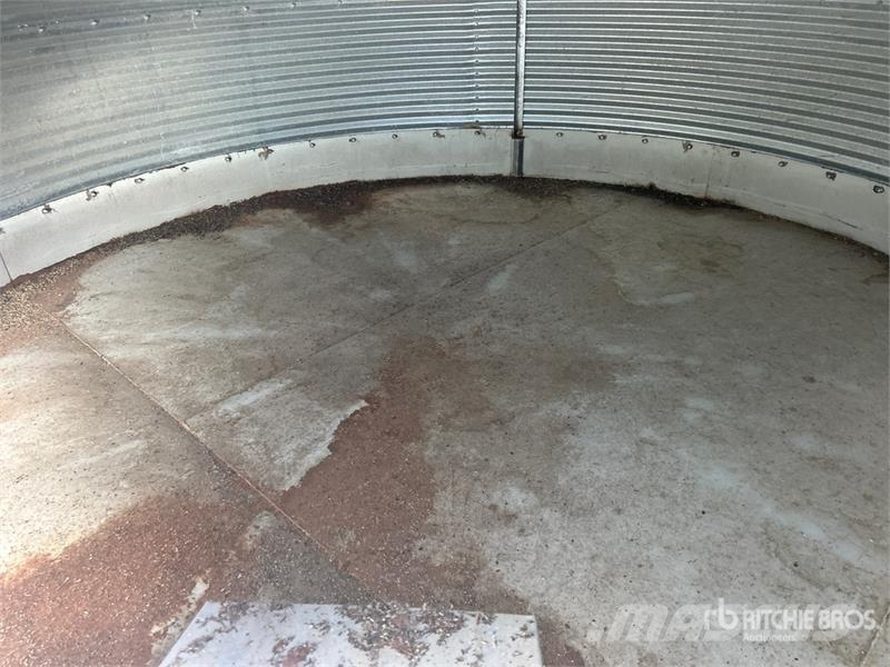 UFA +/- 1650 bu 5 Ring Grain Bin Termény feldolgozó/tároló berendezések - Egyebek