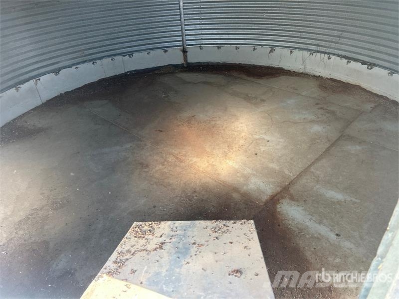 UFA +/- 1650 bu 5 Ring Grain Bin Termény feldolgozó/tároló berendezések - Egyebek