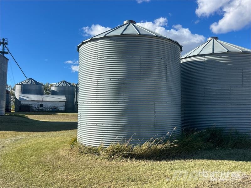 UFA +/- 1650 bu 5 Ring Grain Bin Termény feldolgozó/tároló berendezések - Egyebek