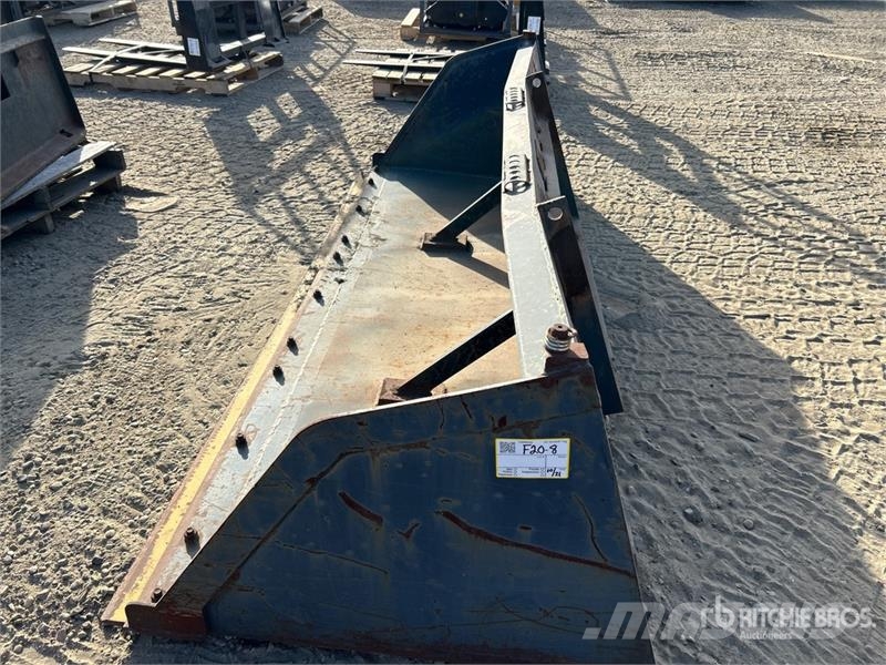 Uncle Wiener's 100 in Snow Bucket Skid Steer Bucke دلاء