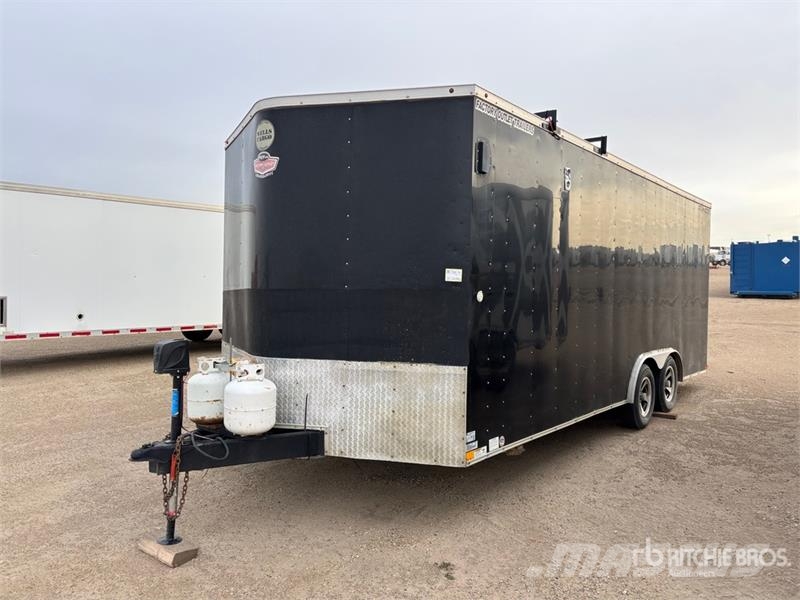 Universal Trailer 20 ft T/A Enclosed Trailer Прицепы-фургоны