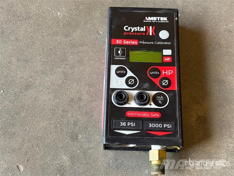 Unknown IS33363000 Pressure Calibrator Drugi deli