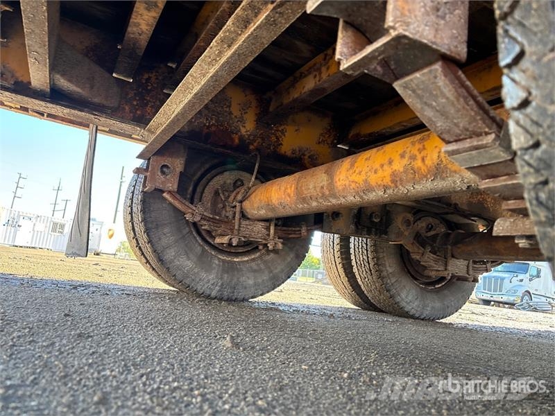 Unknown or N/A Redi Haul 25 ft T/A Equipment Trail Vehicle transport trailers