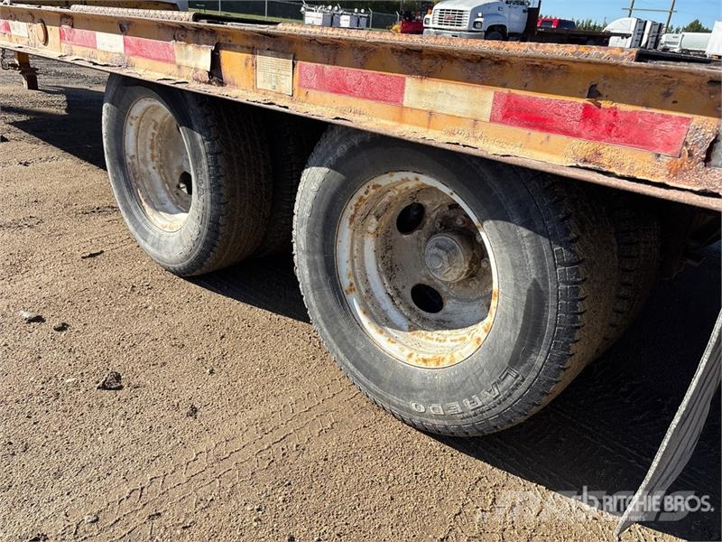 Unknown or N/A Redi Haul 25 ft T/A Equipment Trail Vehicle transport trailers