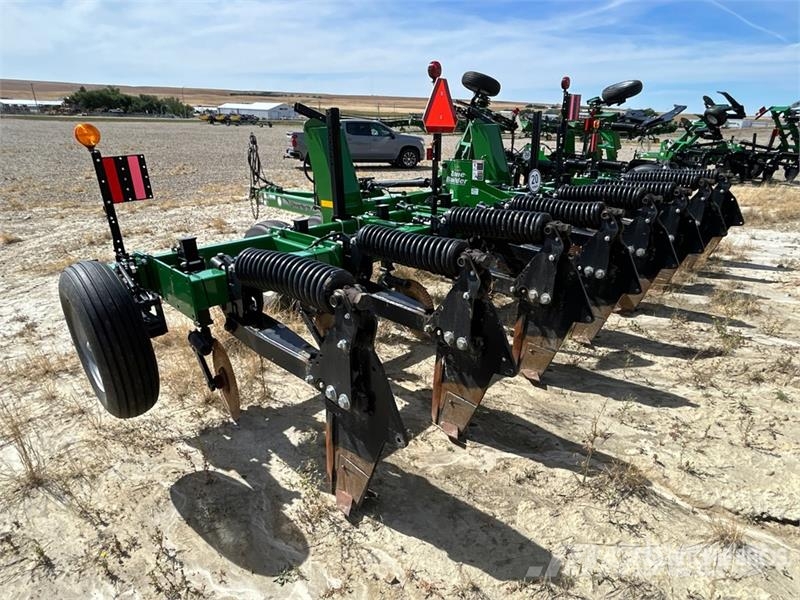 UNVERFERTH 122 20 ft 8 Shank Disc Ripper ماكينات زراعية - غير ذلك