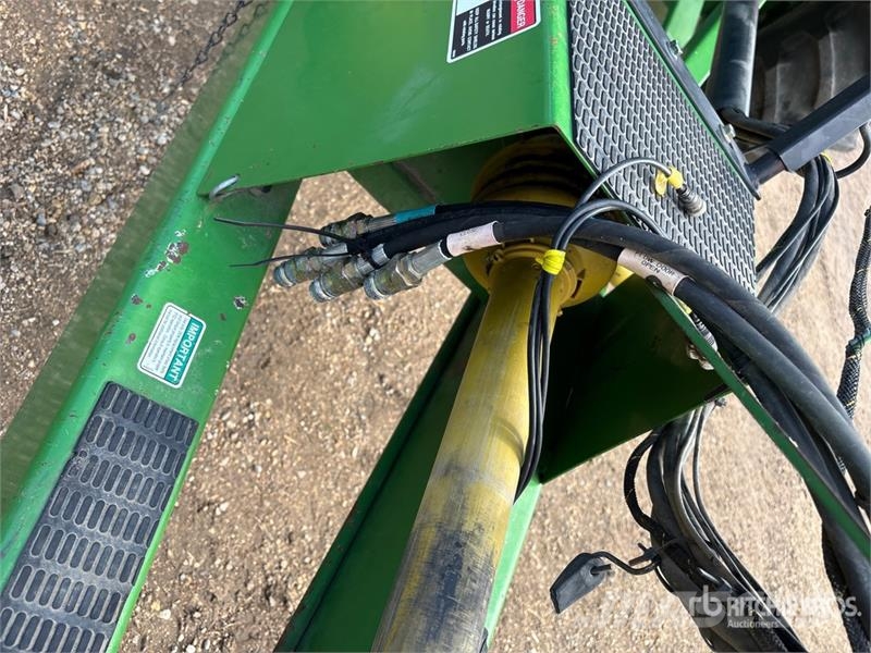 UNVERFERTH 6500 650 bu S/A Grain Cart Grain / Silage Trailers