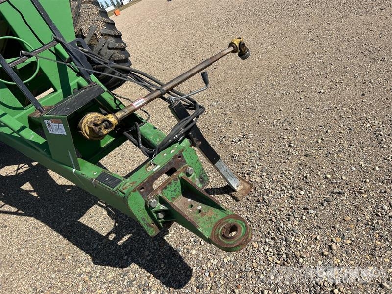 UNVERFERTH Brent 876 876 bu S/A Grain Cart Viljavaunut