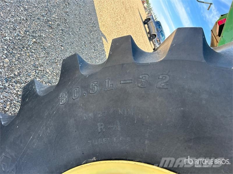 UNVERFERTH Brent 876 876 bu S/A Grain Cart Viljavaunut