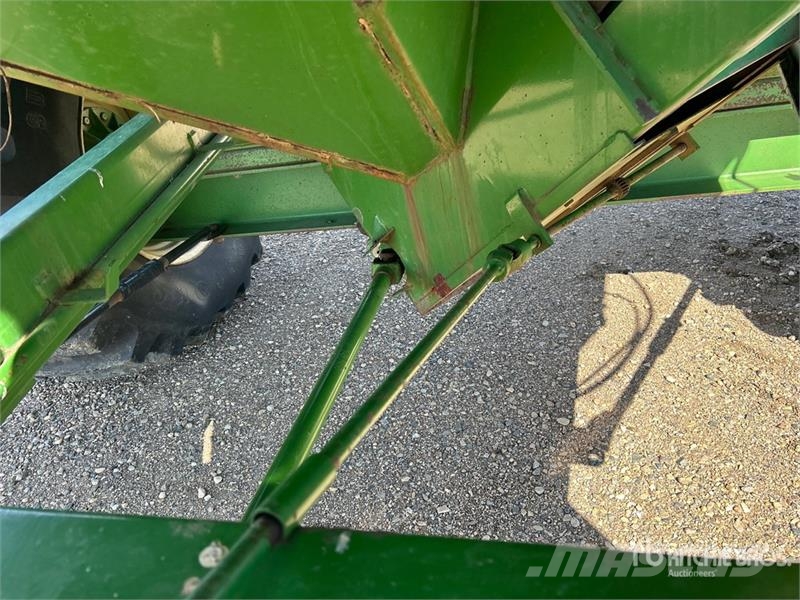 UNVERFERTH Brent 876 876 bu S/A Grain Cart Viljavaunut
