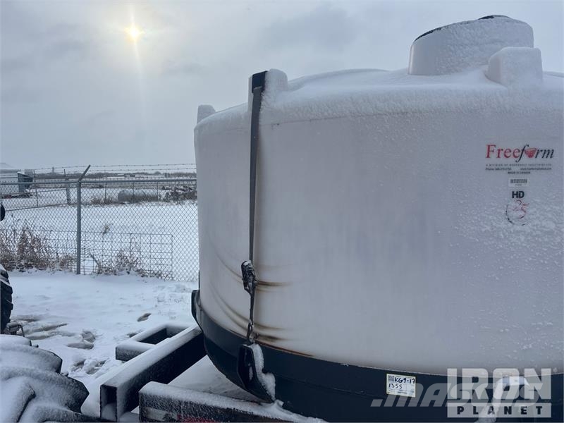 USWG 1500 gal Skid Mounted Poly 1500 Hopper Tank Fuel and additive tanks