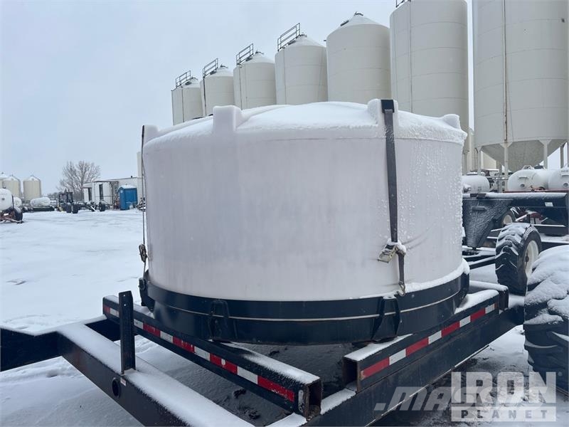 USWG 1500 gal Skid Mounted Poly 1500 Hopper Tank Fuel and additive tanks
