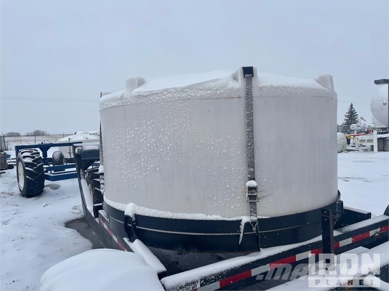 USWG 1500 gal Skid Mounted Poly 1500 Hopper Tank Fuel and additive tanks