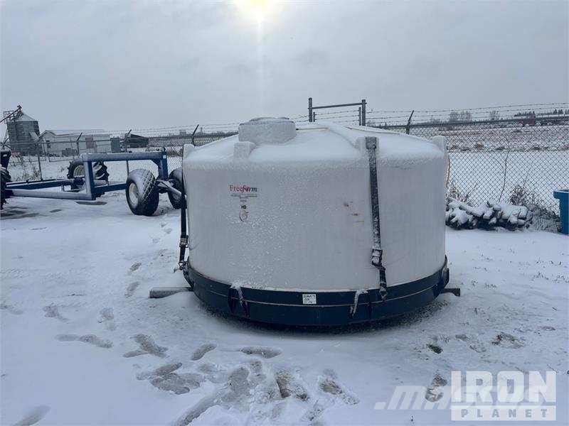 USWG 1500 gal Skid Mounted Poly 1500 Hopper Tank Fuel and additive tanks