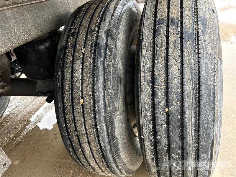 Utility 4000D-X Прицепы-фургоны