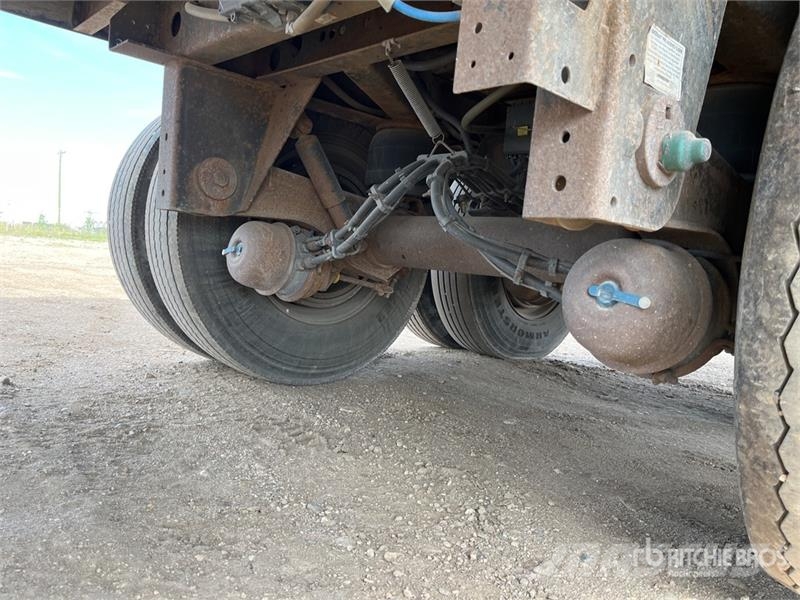 Utility 4000D-X Gesloten opbouw trailers