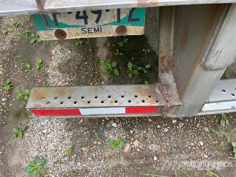 Utility 4000D-X Gesloten opbouw trailers