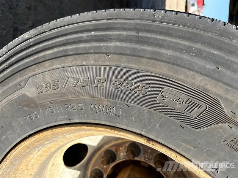 Utility 4000D-X Причепи-фургони