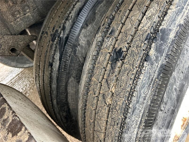 Utility 4000D-X Прицепы-фургоны
