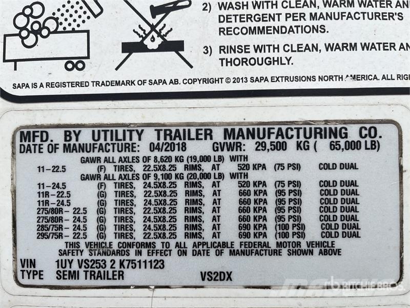 Utility 4000D-X Gesloten opbouw trailers