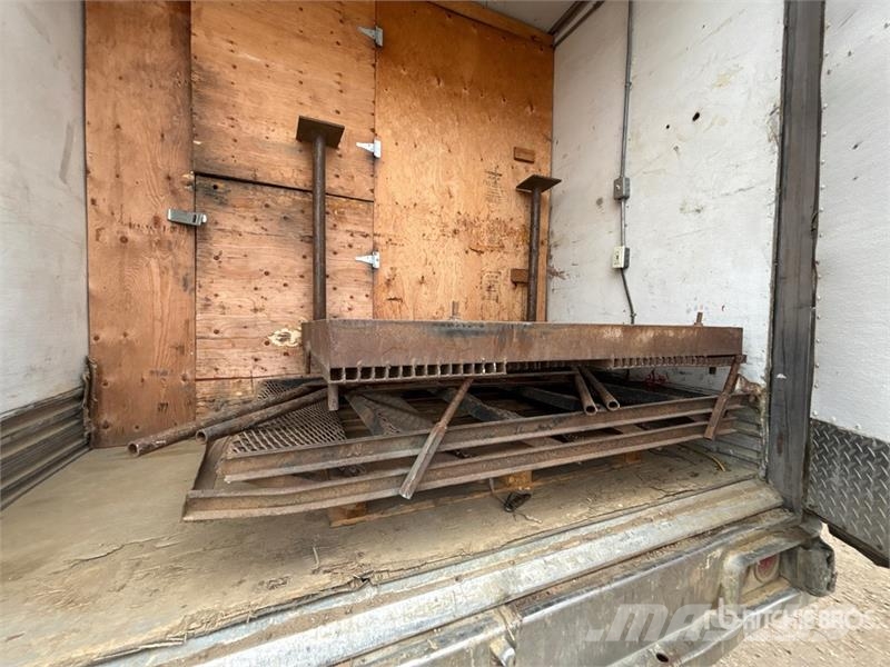 Utility 48 ft T/A Van Trailer Sanduk prikolice