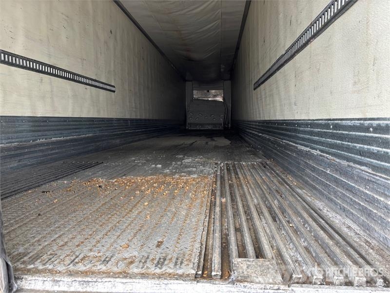 Utility 53 ft x 102 in Tri/A Refrigerated Trailer (Inopera 保温半挂车
