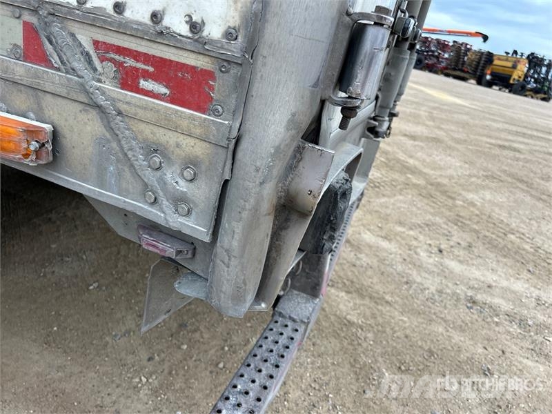 Utility 53 ft x 102 in Tri/A Heated Van Trailer Prikolice zabojniki
