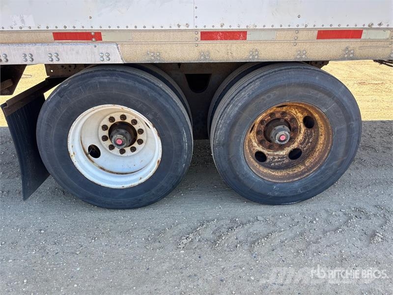 Utility 53 ft x 102 in T/A Refrigerated Trailer Piekabes ar temperatūras kontroli