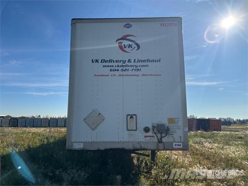 Utility 53 ft x 102 in Tri/A Van Trailer Furgons