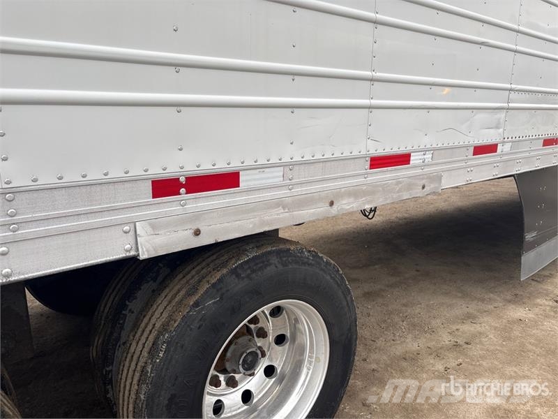 Utility 53 ft x 102 in T/A Refrigerated Trailer Puspriekabės su izoterminiu kėbulu
