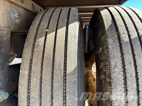 Utility 53 ft x 102 in T/A Van Trailer Прицепы-фургоны
