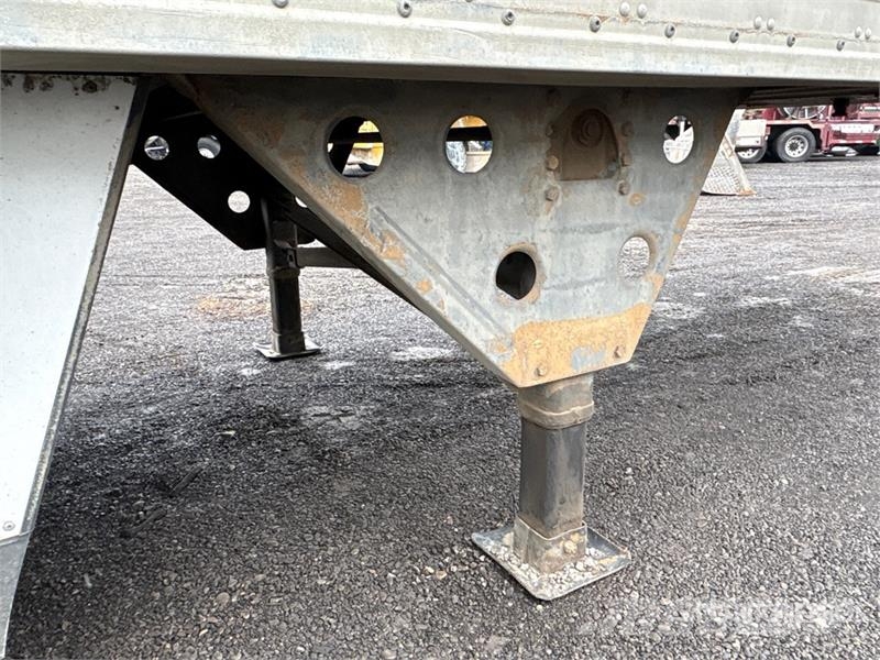 Utility 53 ft x 102 in T/A Van Trailer مقطورات ذات هيكل صندوقي