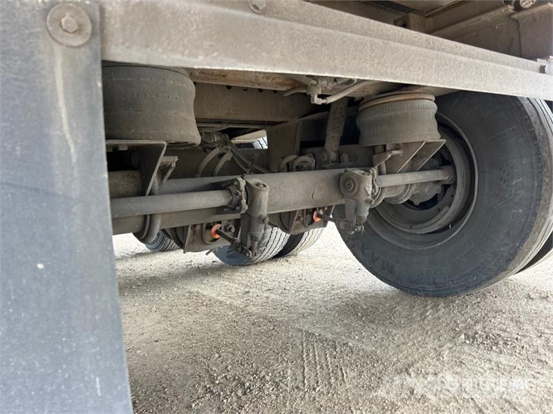 Utility 53 ft x 102 in Tri/A Heated Van Trailer Prikolice zabojniki