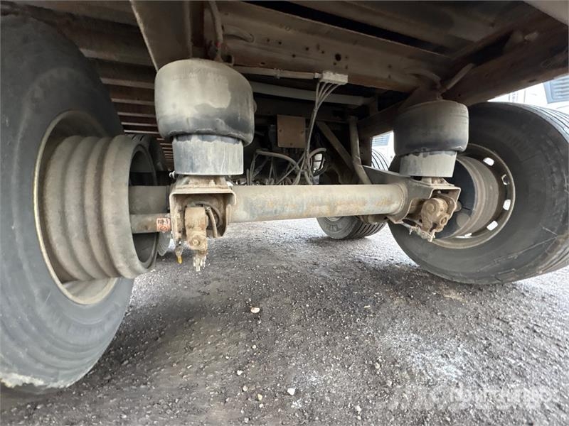 Utility 53 ft x 102 in T/A Van Trailer مقطورات ذات هيكل صندوقي