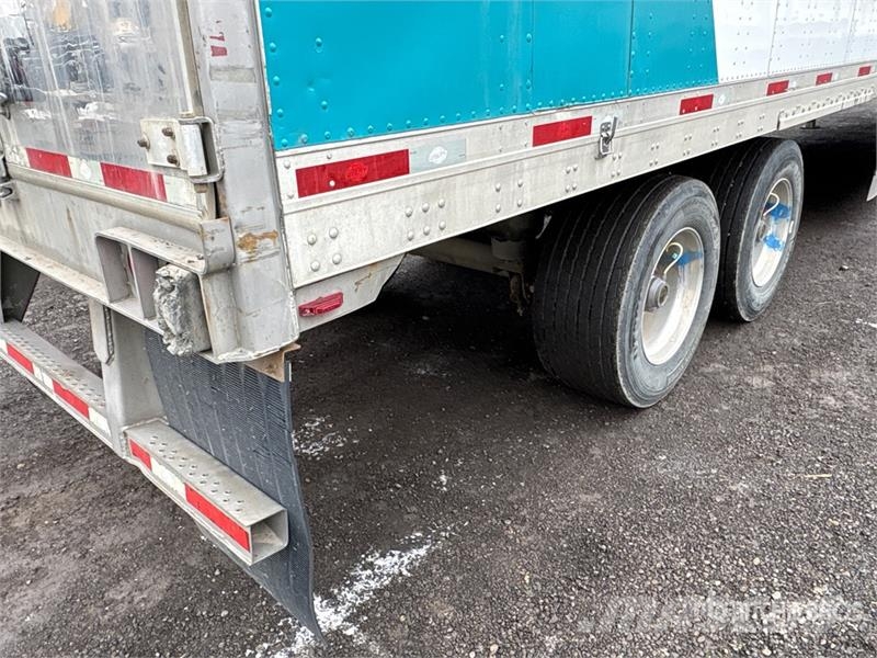 Utility 53 ft x 102 in T/A Van Trailer مقطورات ذات هيكل صندوقي