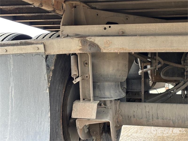 Utility VS2DX Van Body Trailers
