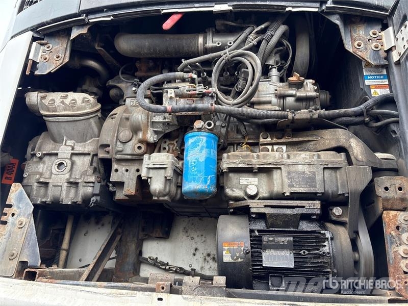Utility VS2RA 53 ft x 102 in T/A Refrigerated Trailer نصف مقطورات بدرجة حرارة قابلة للضبط